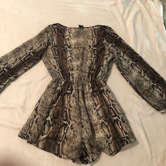 Snake Skin Patterned Romper - Picture 2 of 3